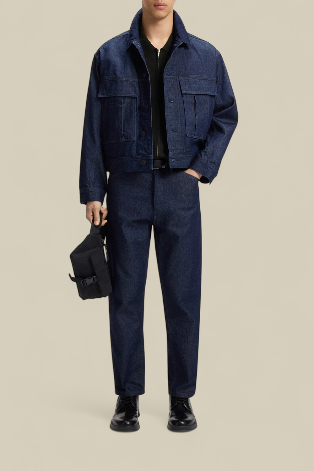 תמונת כל הלוק של סריג